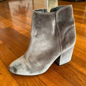 Aldo velvet booties size 6